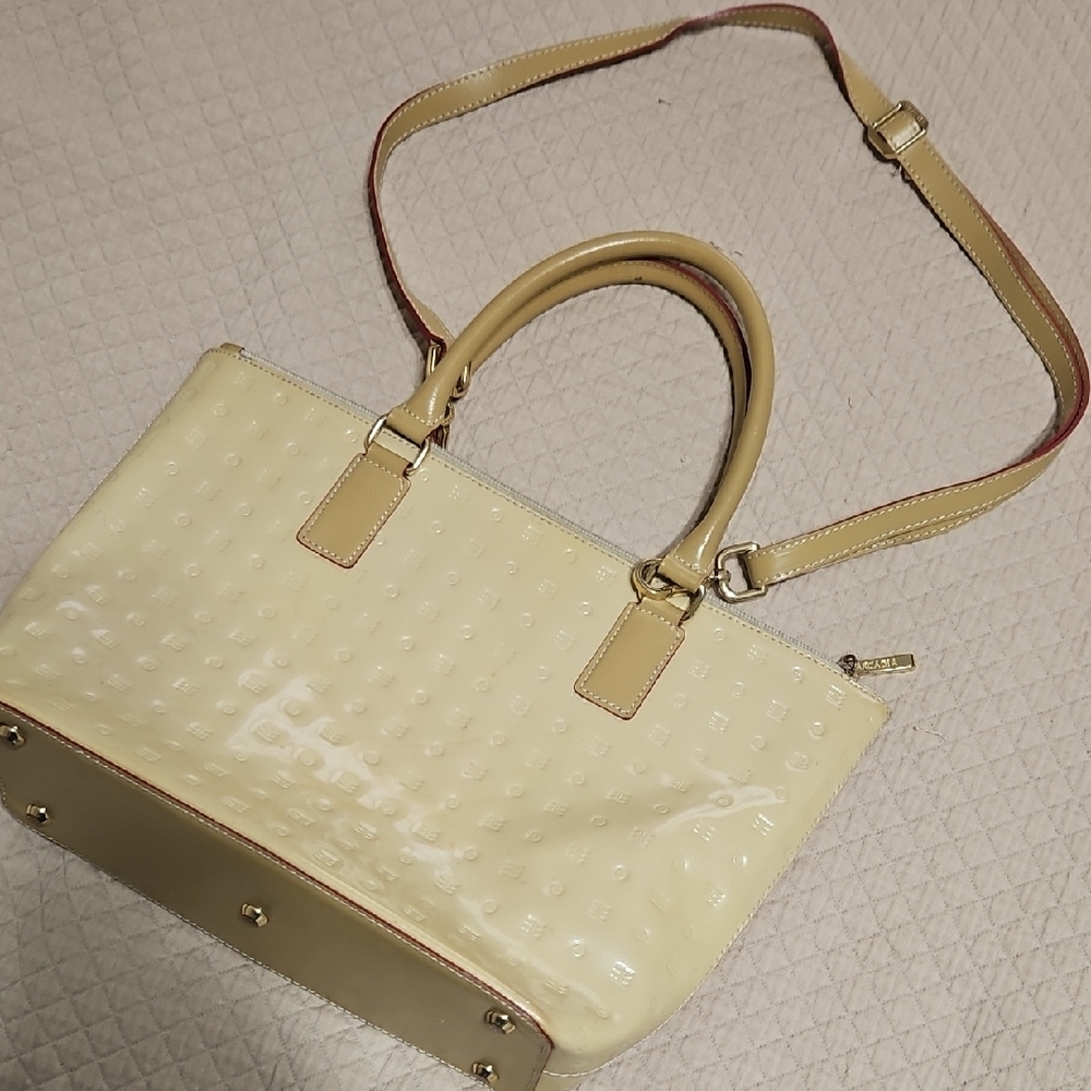 Elegant Creamy Tan/Yellow Handbag/ Shoulder Bag